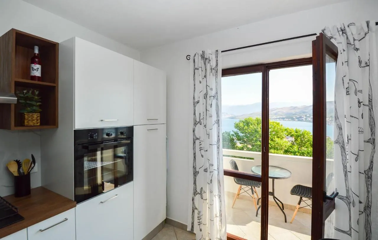 Maja Apartment Pag Town