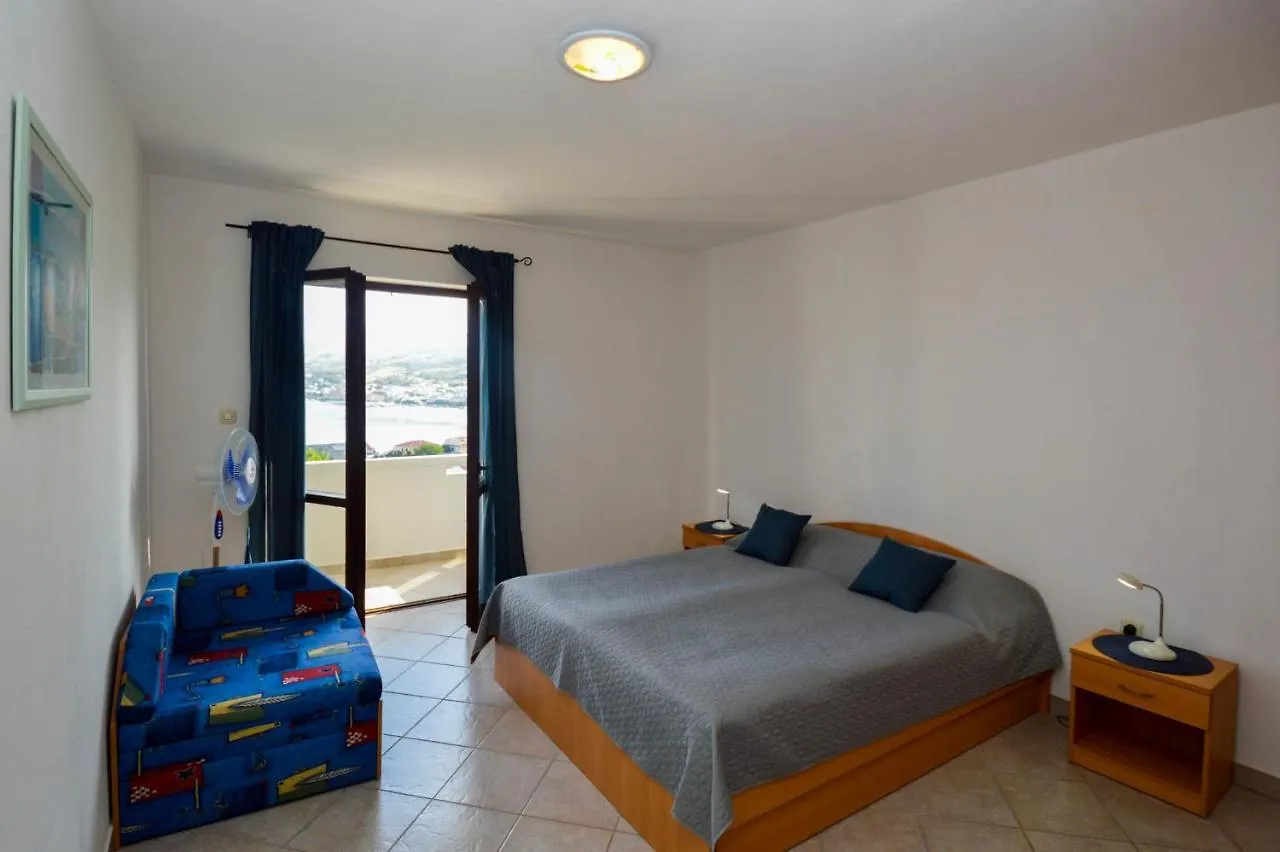 Maja Apartment Pag Town